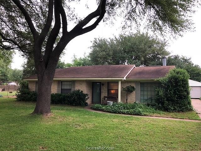 1st image of 1 Willow Dr