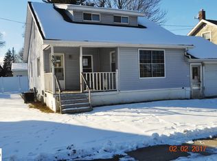 903 Beech St, Clare, MI 48617