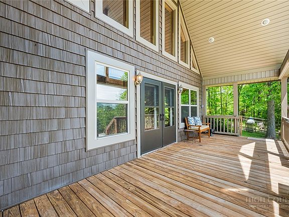 4th image of 1284 River Breeze Drive