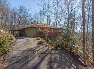 509 Trimont Mountain Rd, Franklin, NC 28734