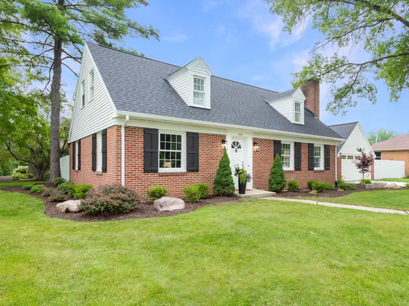 1408 Ridgewood Ave SE, East Grand Rapids, MI 49506