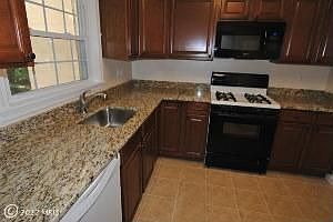 3rd image of 14848 Maidstone Ct