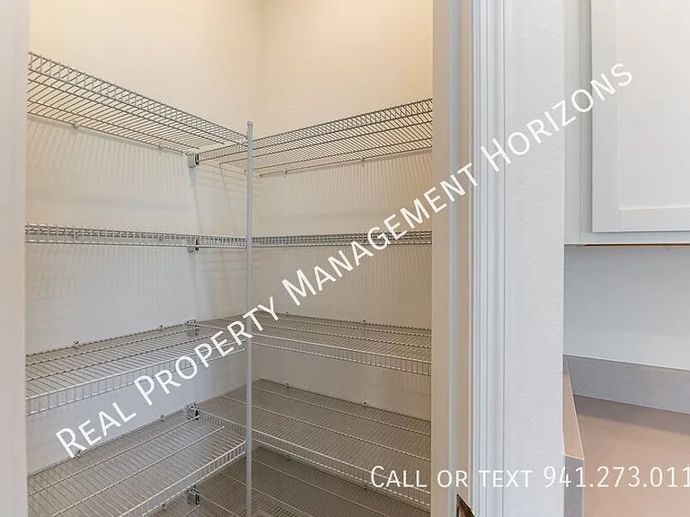 10709 Eclipse St — Photo 10