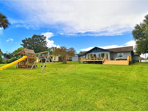 4th image of 262 Paradise Island Dr
