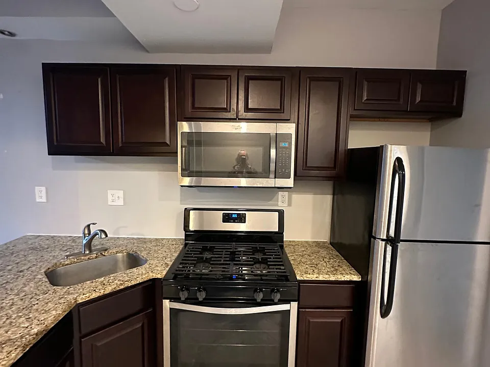 75 Whitney Ave #2