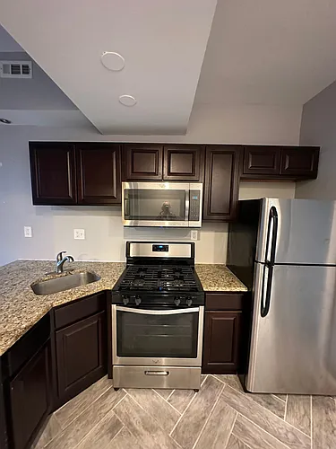 75 Whitney Ave #2 Photo 1