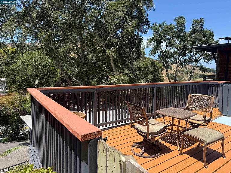 7 Knickerbocker Ln — Photo 32