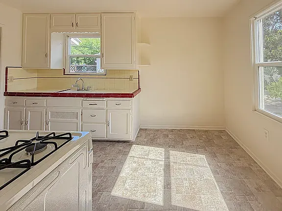 1 bed, 750 sqft, $2,250 — Photo 2