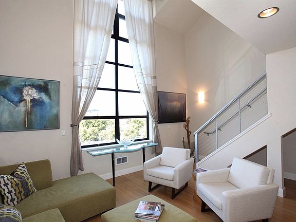 4th image of 1765 E Bayshore Rd #27
