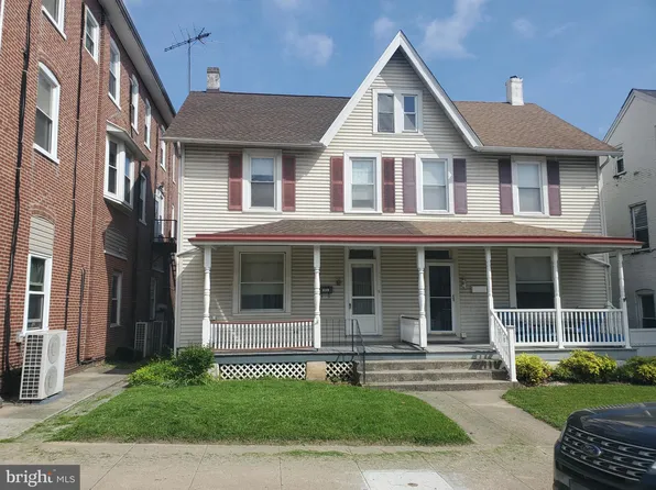 439 W 1st Ave, Parkesburg, PA 19365