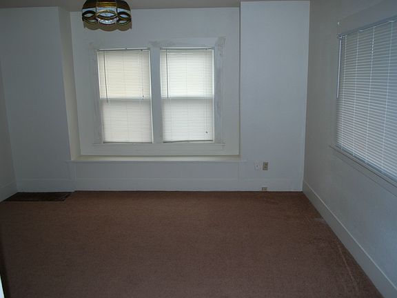 5th image of 5825 S Puget Sound Ave