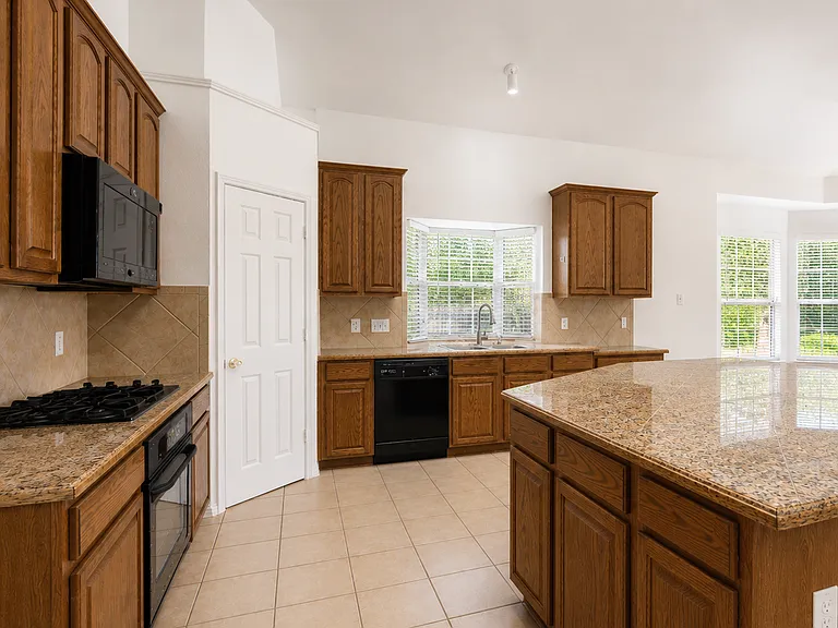 10057 Wyndbrook Dr — Photo 10