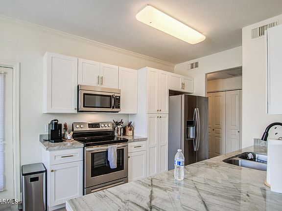 5th image of 1941 S PIERPONT Drive #1144