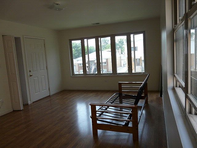 2nd image of 1945 N 18th Ave #2