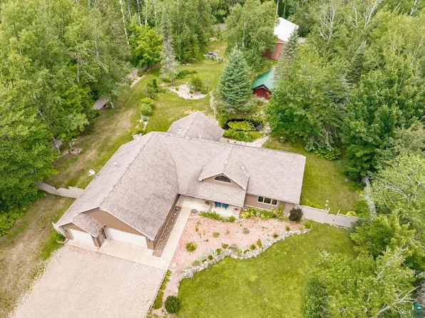 5347 Maple Grove Rd, Hermantown, MN 55811