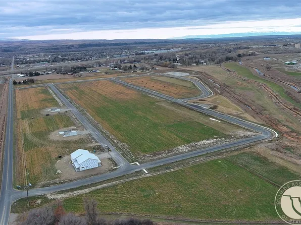 2 Serenity Ests, Billings, MT 59106