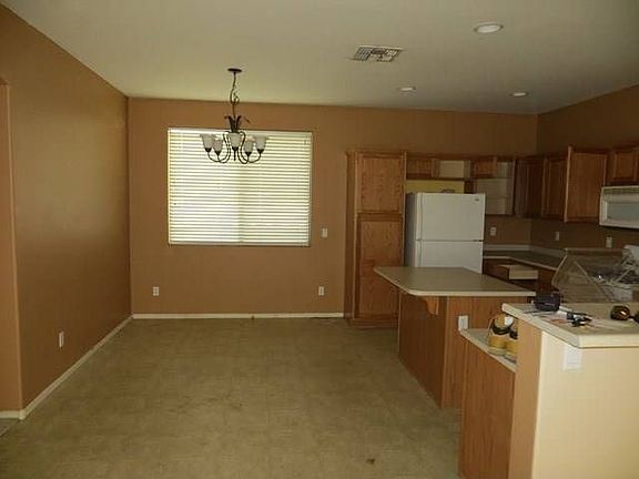 5th image of 17050 W Young St