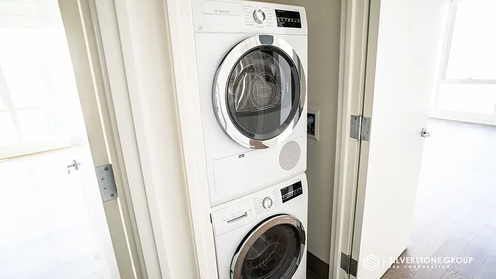 Rented by Silverstone Group USA Corp. | media 24