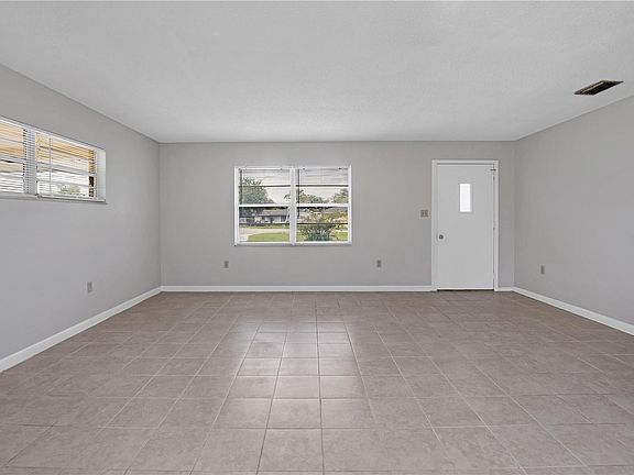 3rd image of 217 Aldo Dr