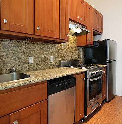 3rd image of 11 Broderick St APT 5
