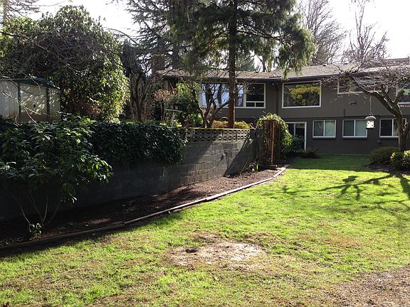 2nd image of 10382 SW Ridgeview Ln