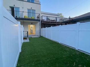 145 Freeman St APT 1L, Brooklyn, NY 11222
