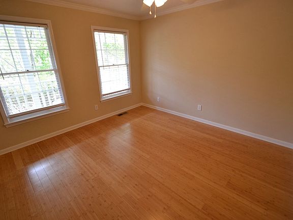 4th image of 1704 Watercrest Cir