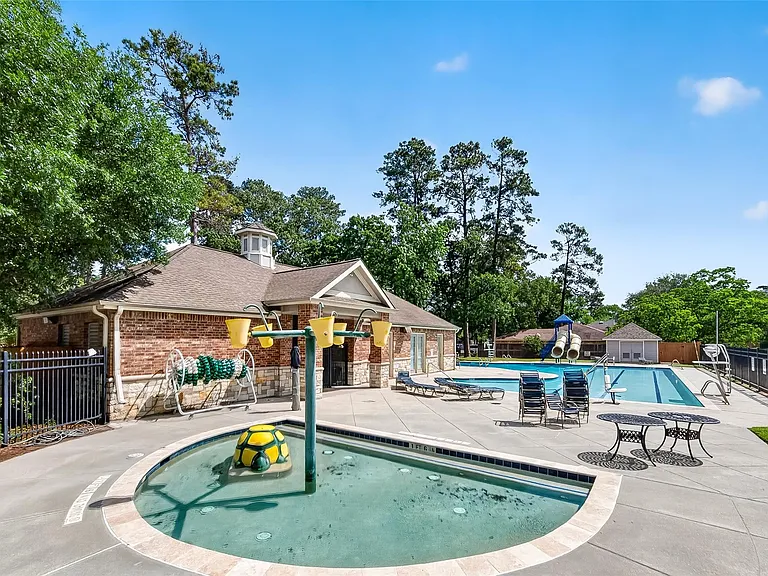 31722 Royal Woods Ct — Photo 46