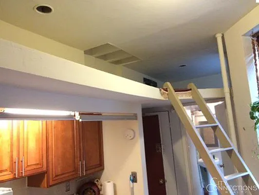 Rented by City Connections Realty | media 9