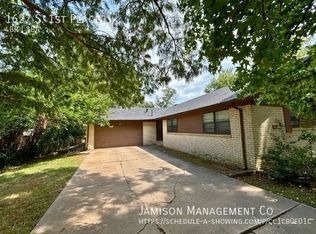 1627 E 1st Pl S, Tulsa, OK 74102