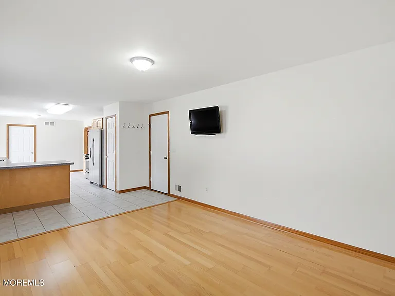 92 Birch St — Photo 13