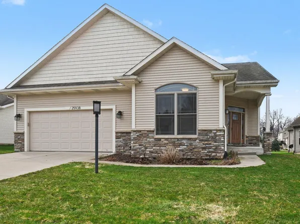 25938 Rolling Hills Dr, South Bend, IN 46628