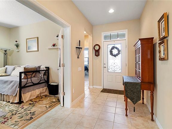 3rd image of 531 Cadiz Dr