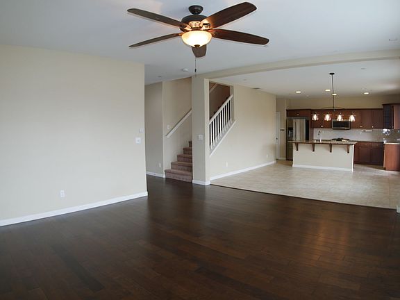 4th image of 2373 Ranier Way