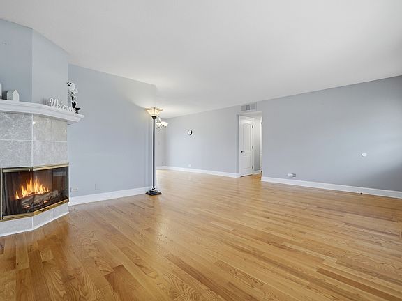 3rd image of 225 Wilmslow Ln