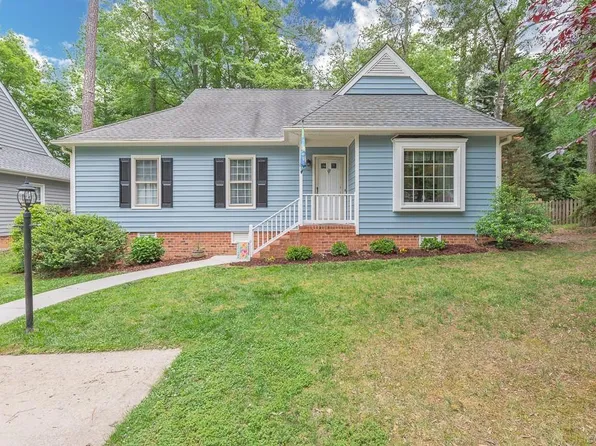 12411 Brimfield Ln, Midlothian, VA 23114