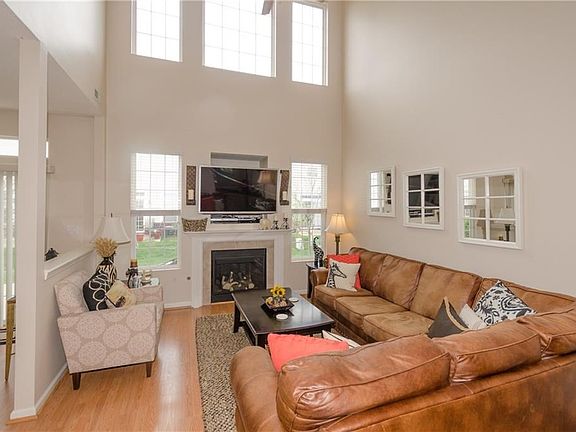 4th image of 4023 Much Marcle Dr