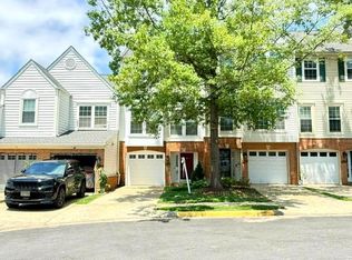 Glen Oaks Condo, Woodbridge, VA 22192