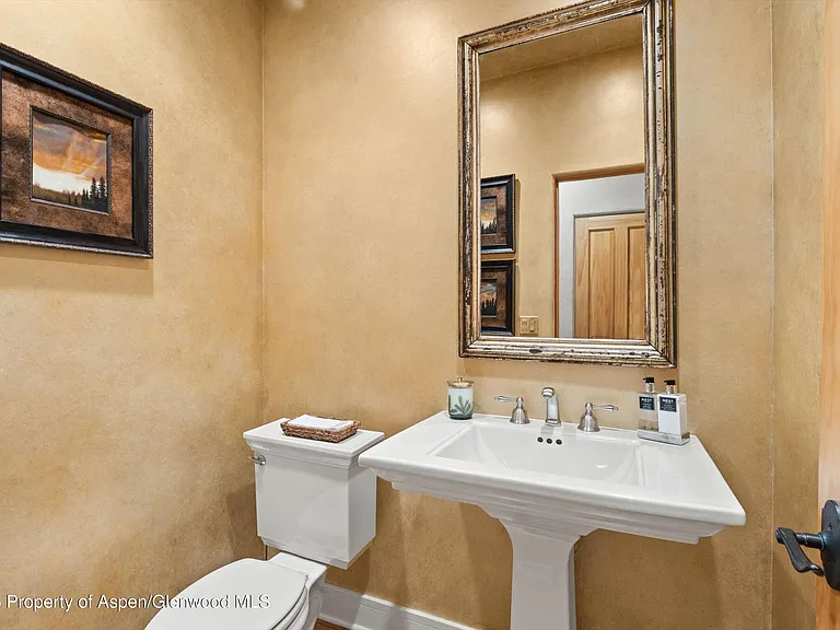 31 Primrose Rd — Photo 22
