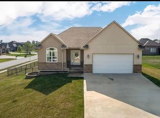 1239 Hetlage Way, Warrensburg, MO 64093