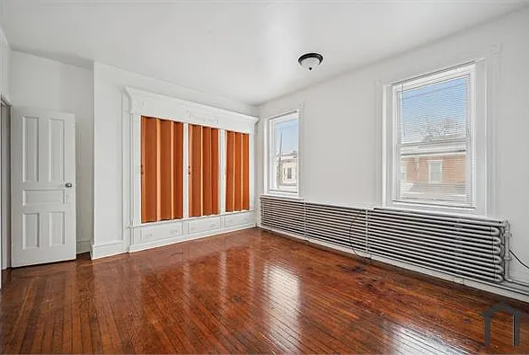 1658 Conklin St — Photo 12