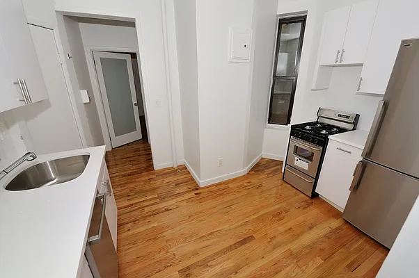 Rented by Aether Property Group | media 15