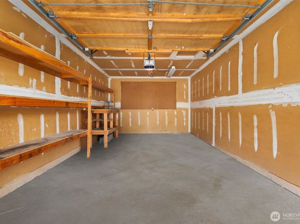 9920 NE 119th St #107, Kirkland, WA 98034