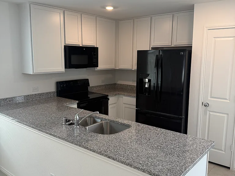 319 Ashbrook Way — Photo 14