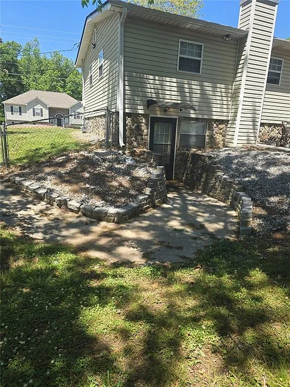 1 bed, 1.0 bath, 1008 sqft, $1,550 — Photo 4