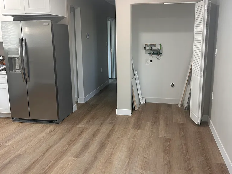 731 S Bonnie Beach Pl #731 — Photo 3