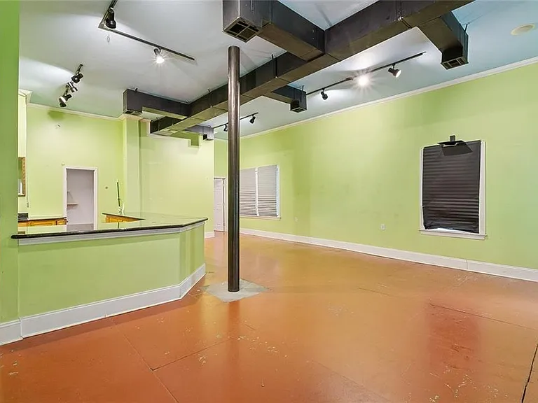 2103 S Carrollton Ave — Photo 4