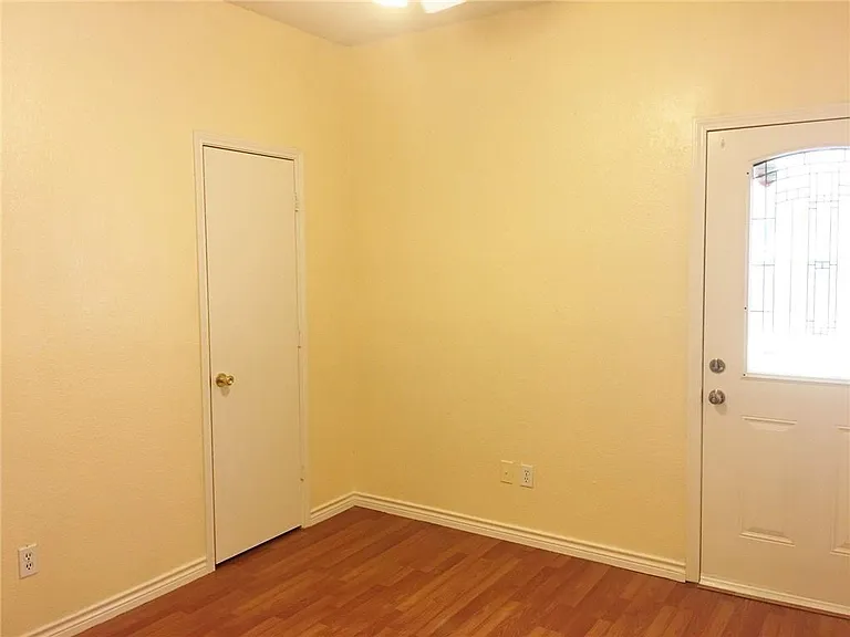 4212 Park Village Ct — Photo 11
