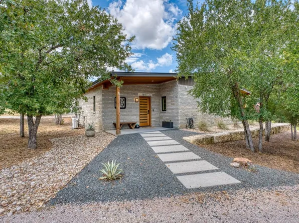 1039 Link, Kingsland, TX 78639