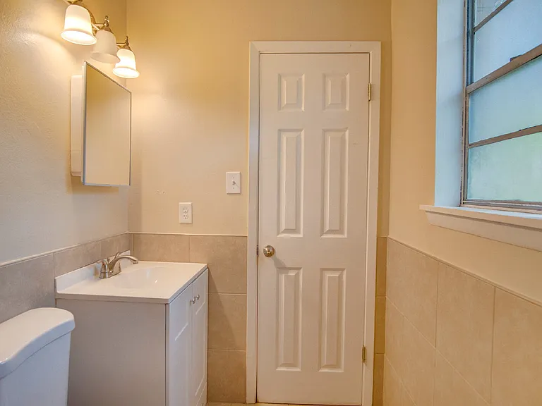 386 Quigley Rd — Photo 17